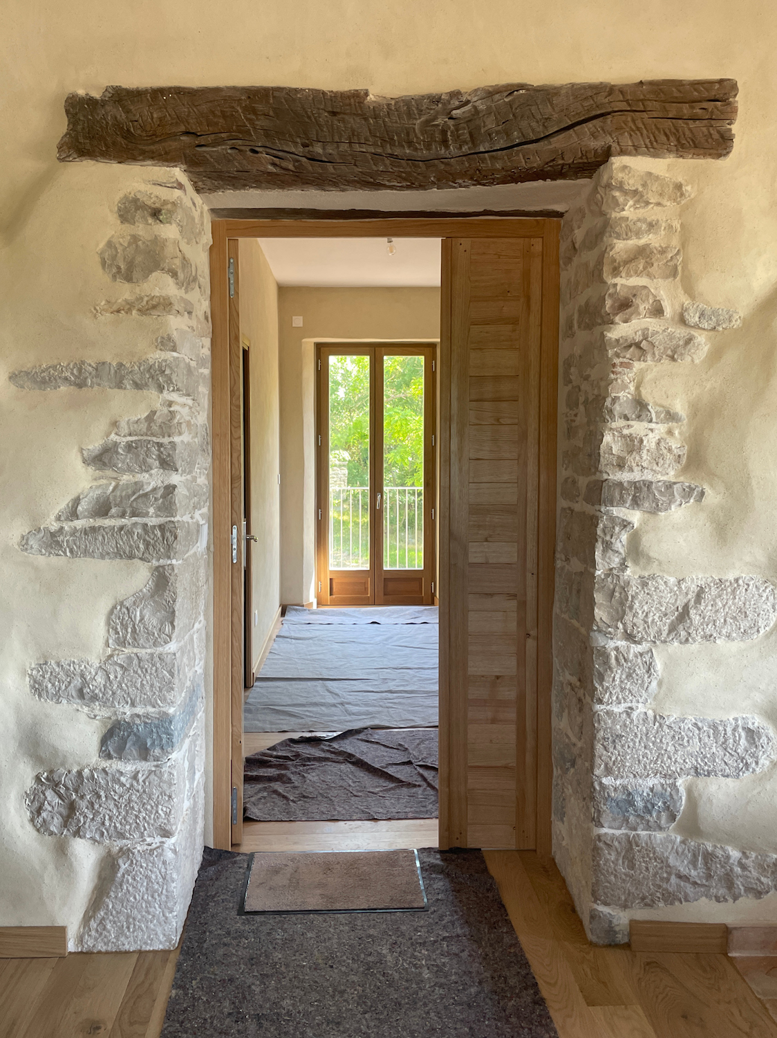 christophe-benichou-julien-cavaillon-rénovation-mas pic saint loup-ouvertures-4